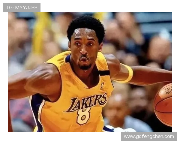 科比挡拆拉开空间效率提升，成为湖人关键得分核心